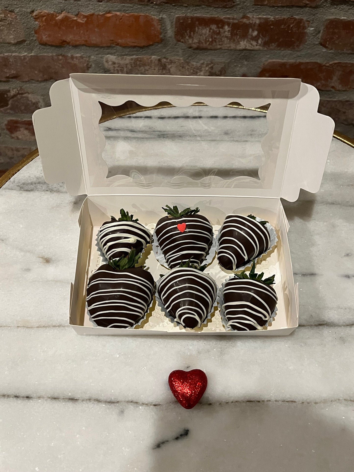 Valentine’s Day 6 Chocolate Covered Strawberries
