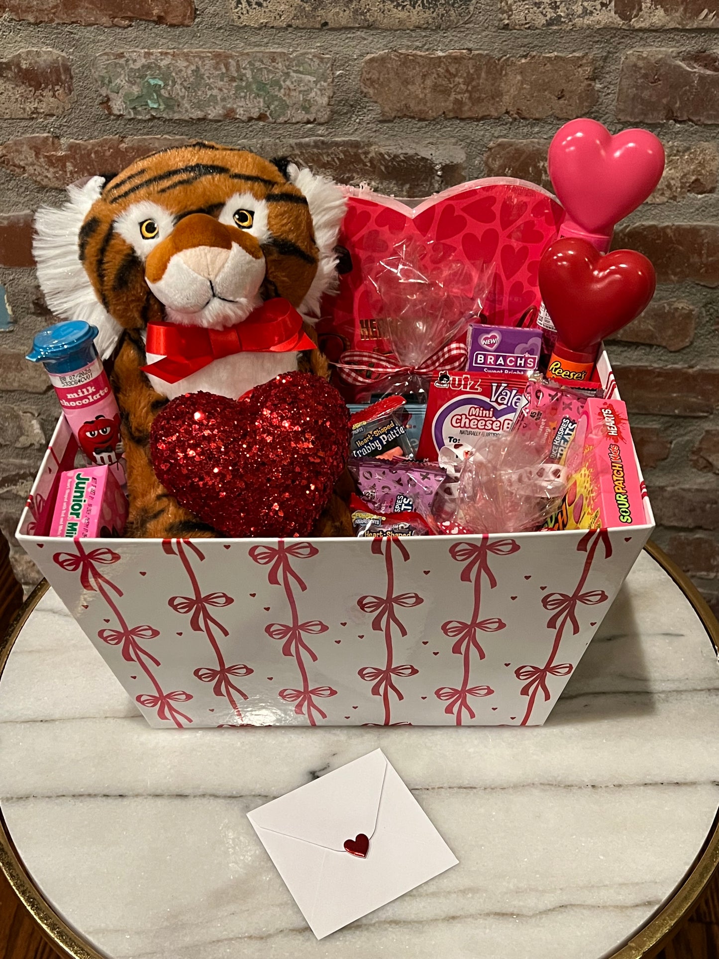 Valentine’s Day Bengal Tiger Large Gal Box
