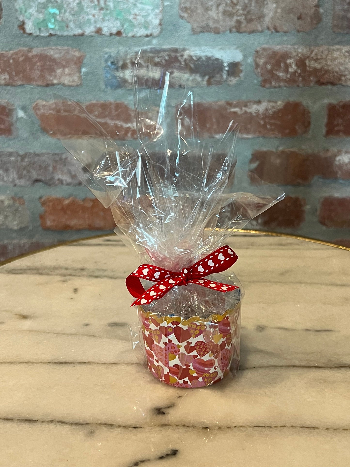 Valentine’s Day Red Hearts Bear Petit Box