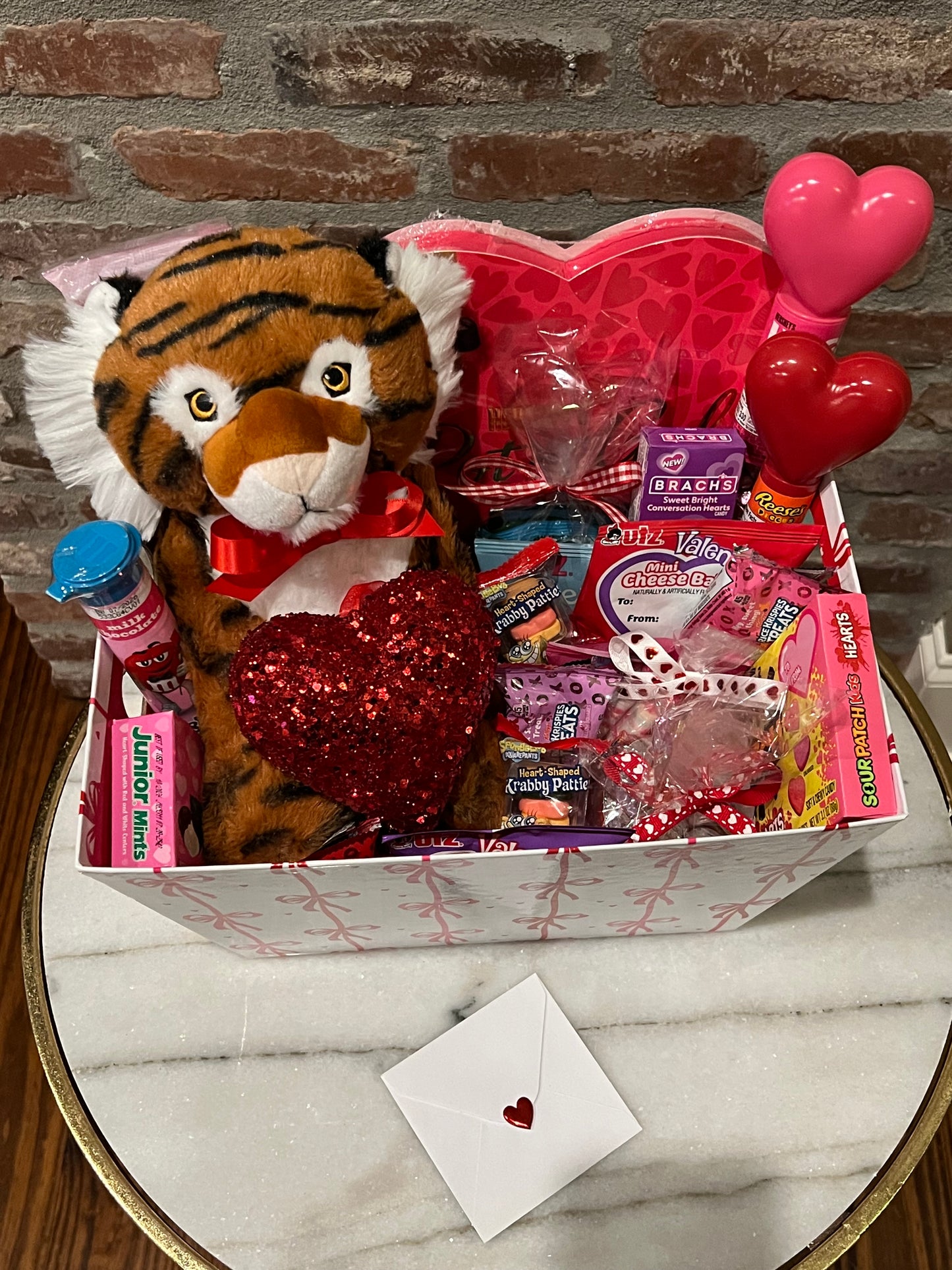 Valentine’s Day Bengal Tiger Large Gal Box